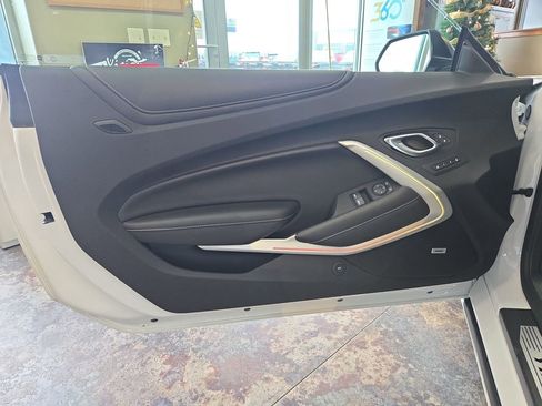 Used 2019 Chevrolet Camaro SS image 13