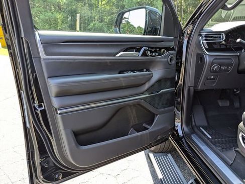 New 2024 Jeep Grand Wagoneer L Series II w/ Quick Order Packagew 28T AWD/4WD image 9