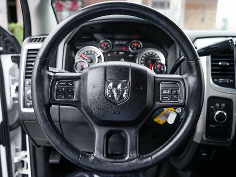 Used 2018 RAM 2500 Big Horn image 19