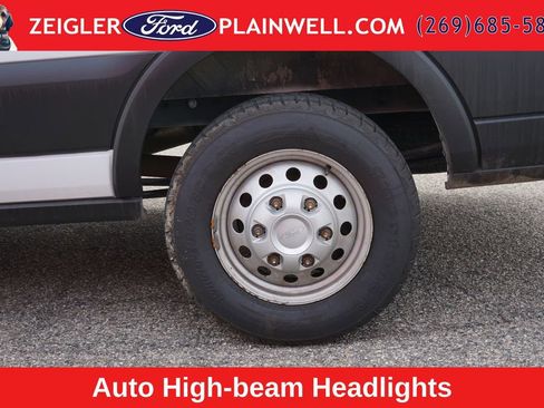 Used 2023 Ford Transit 250 Medium Roof AWD w/ Interior Upgrade Package image 7
