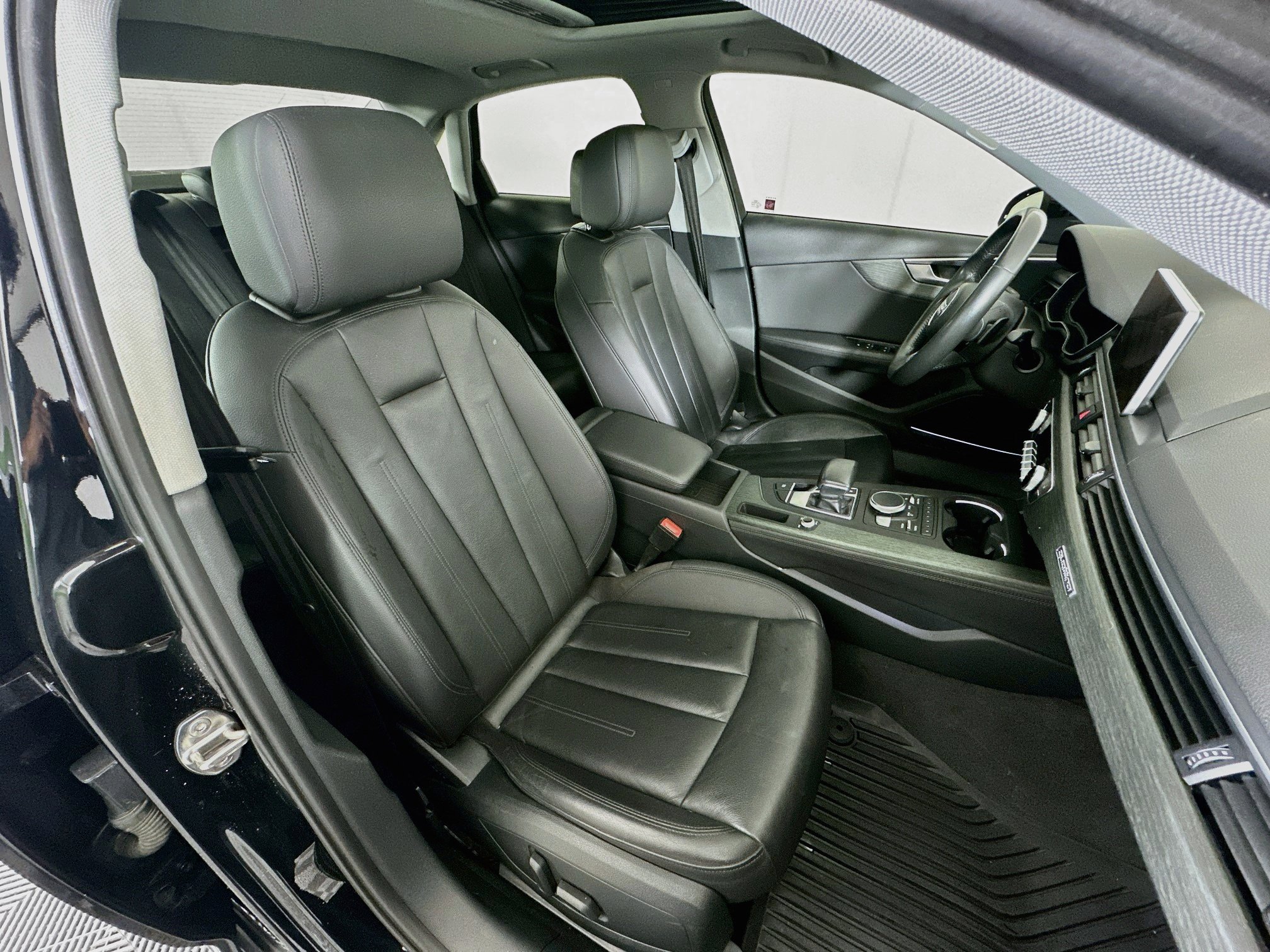 Used 2019 Audi A4 2.0T Premium Plus w/ Premium Plus Package AWD/4WD image 32