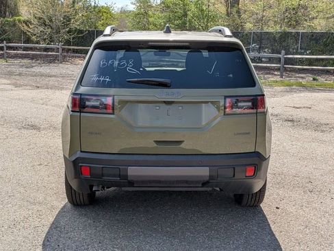 New 2026 Jeep Cherokee Laredo image 4