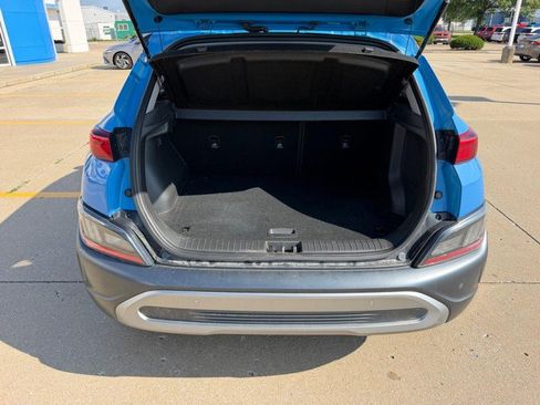Used 2022 Hyundai Kona Limited w/ Cargo Package AWD/4WD image 4