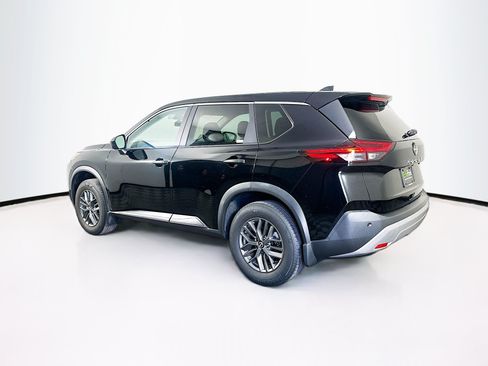Used 2023 Nissan Rogue S FWD image 5