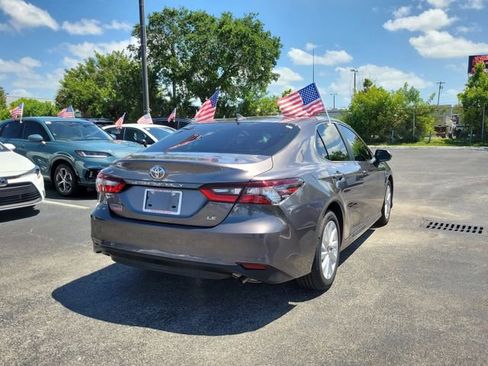 Used 2024 Toyota Camry LE w/ Convenience Package FWD image 10
