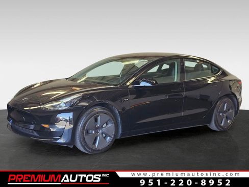 Used 2023 Tesla Model 3 Standard Range RWD image 1