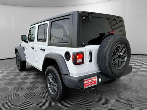 Used 2024 Jeep Wrangler Sport S image 6