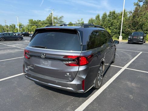 Used 2026 Honda Odyssey Elite image 6