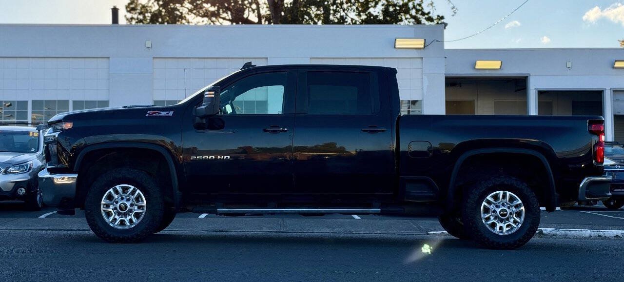 Used 2023 Chevrolet Silverado 2500 LT w/ Convenience Package AWD/4WD image 6