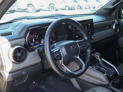 Used 2024 Chevrolet Colorado ZR2 w/ ZR2 Convenience Package III AWD/4WD image 21