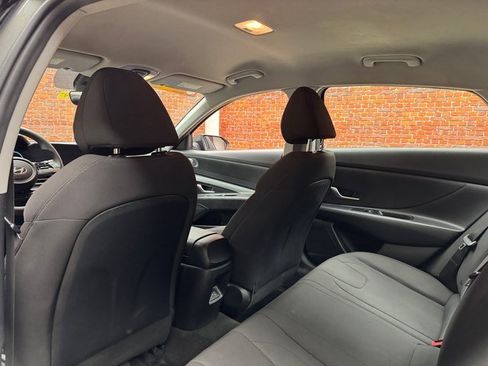 Used 2024 Hyundai Elantra SEL image 24