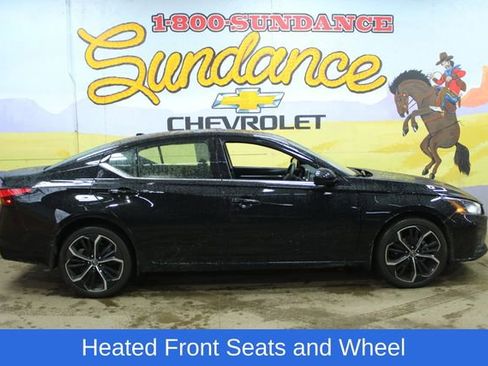 Used 2024 Nissan Altima 2.5 SR AWD/4WD image 1