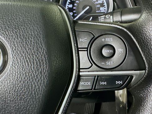 Used 2023 Toyota Camry LE image 17