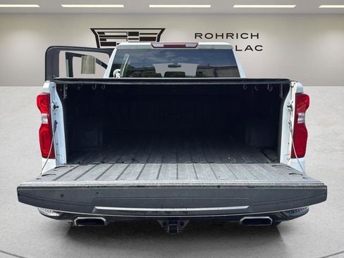 Used 2019 Chevrolet Silverado 1500 Custom Trail Boss w/ Custom Convenience Package AWD/4WD image 16