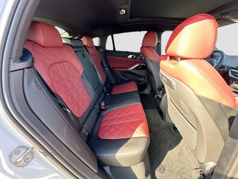 New 2026 BMW X6 xDrive40i w/ Executive Package image 22