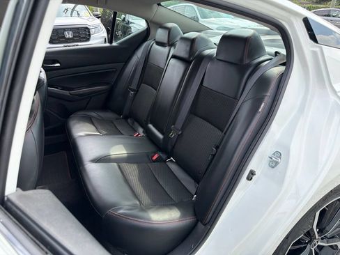 Used 2024 Nissan Altima 2.5 SR FWD image 19