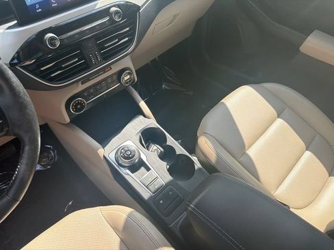 Used 2020 Ford Escape SEL AWD/4WD image 35