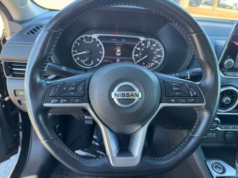 Used 2020 Nissan Sentra SV image 12