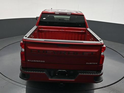 Used 2021 Chevrolet Silverado 1500 Custom RWD image 19
