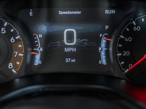 New 2025 Jeep Compass Limited w/ Sun & Sound Group image 40