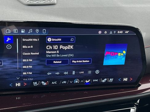 Used 2026 Chevrolet Traverse RS image 18