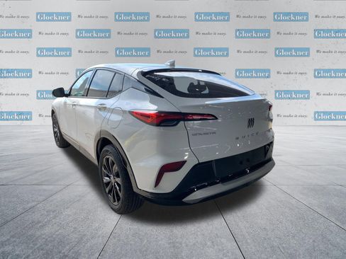 Used 2025 Buick Envista Sport Touring image 14