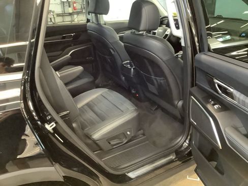 Certified 2023 Kia Telluride SX Prestige AWD/4WD image 22