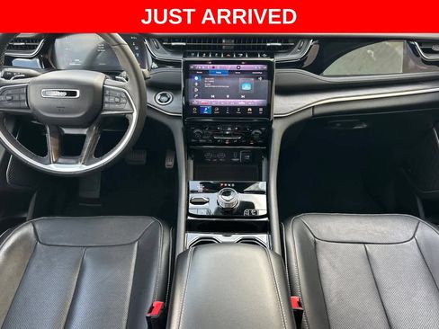 Used 2023 Jeep Grand Cherokee 4WD 4xe w/ Luxury Tech Group II image 3