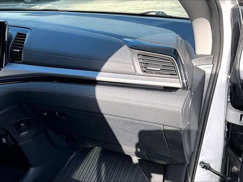 Used 2023 Honda Odyssey Touring image 22