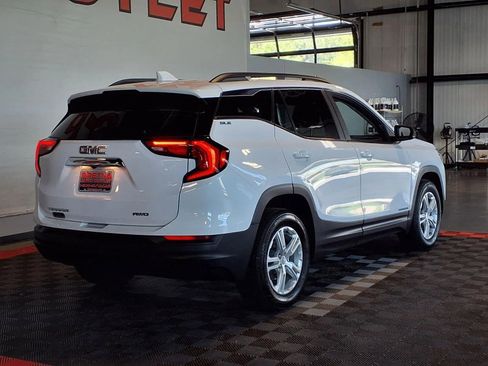 Used 2021 GMC Terrain SLE w/ Driver Convenience Package AWD/4WD image 8