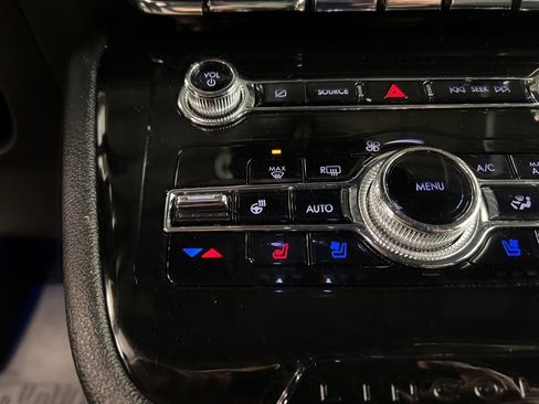 Used 2022 Lincoln Corsair Reserve w/ Equipment Group 201A image 15