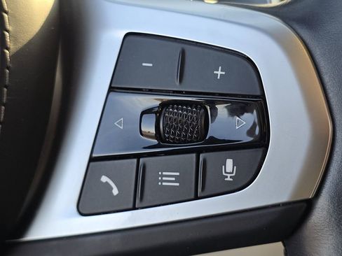 Used 2022 BMW X5 xDrive40i w/ M Sport Package image 33