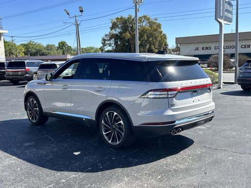 Used 2025 Lincoln Aviator Reserve w/ Illumination Package image 7
