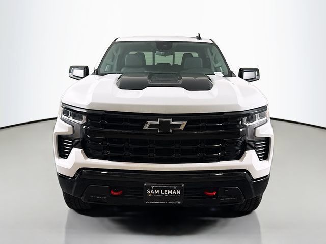 Used 2025 Chevrolet Silverado 1500 LT Trail Boss w/ Convenience Package II AWD/4WD image 2