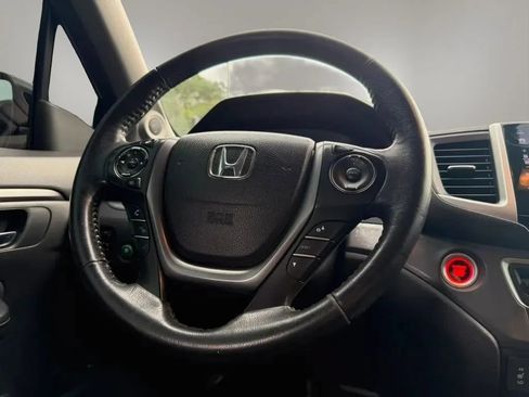 Used 2017 Honda Ridgeline RTL-T image 11