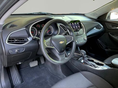 Used 2023 Chevrolet Malibu LT FWD image 16