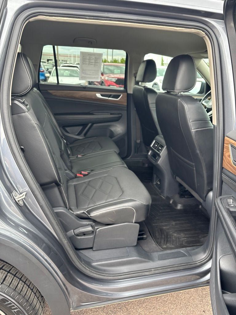 Used 2024 Volkswagen Atlas SE AWD/4WD image 28
