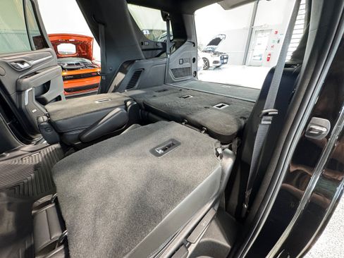 Used 2022 GMC Yukon Denali AWD/4WD image 9