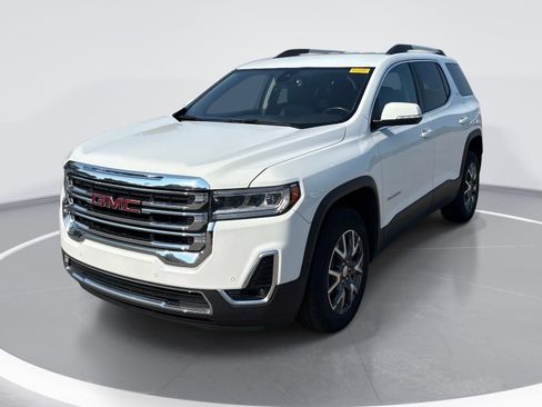 Used 2023 GMC Acadia SLT FWD image 3