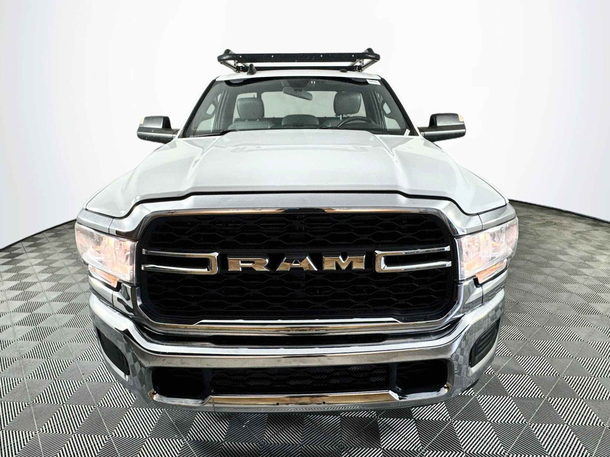 Used 2022 RAM 2500 Tradesman AWD/4WD image 2