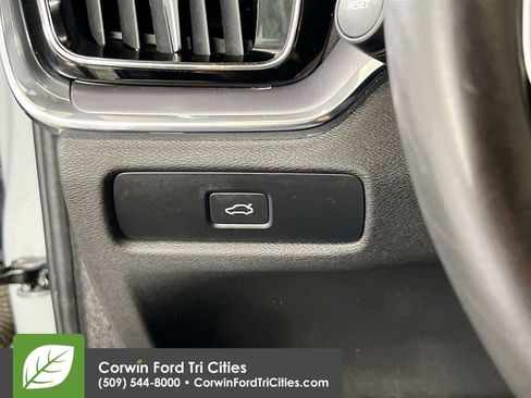 Used 2024 Volvo S60 B5 Core FWD image 20