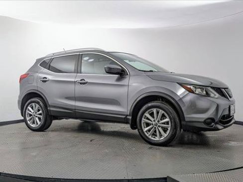 Used 2019 Nissan Rogue Sport SV FWD image 11