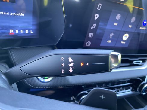 Used 2026 Chevrolet Equinox LT image 21