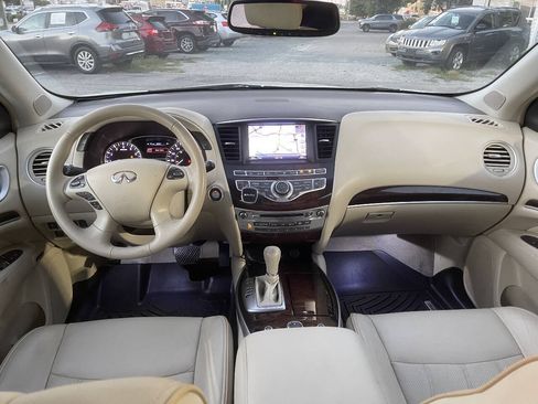 Used 2013 INFINITI JX35 AWD w/ Premium Pkg image 23