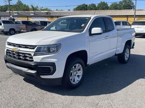 Used 2022 Chevrolet Colorado LT w/ Fleet Safety Package RWD image 9