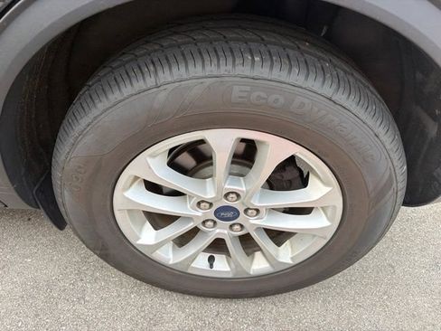 Certified 2022 Ford Escape SE w/ Convenience Package FWD image 10