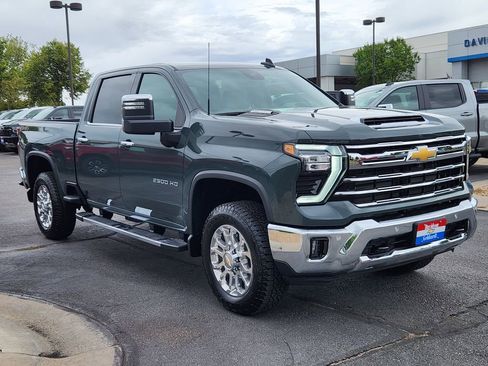 New 2025 Chevrolet Silverado 2500 LTZ w/ LTZ Plus Package AWD/4WD image 5