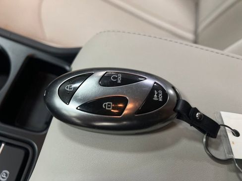 Used 2025 Hyundai Sonata SE image 32