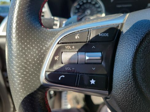 Certified 2023 Genesis G70 3.3T w/ Sport Prestige Package image 7