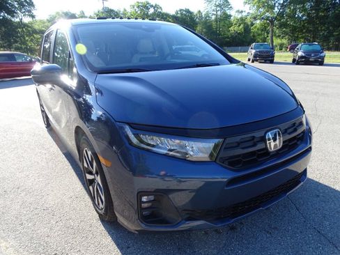 Used 2025 Honda Odyssey EX-L image 4